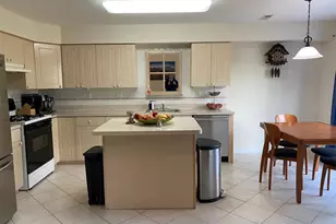 202 Oaktree, Warminster, PA 18974 - Photo 2