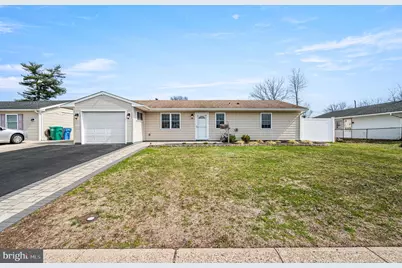 34 Shepherd Lane, Levittown, PA 19055 - Photo 2