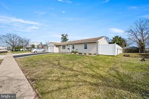 34 Shepherd Ln, Levittown, PA 19055 - Photo 1