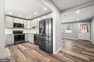 34 Shepherd Ln, Levittown, PA 19055 - Photo 4