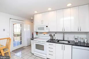 48 Hershel St, Feasterville-Trevose, PA 19053 - Photo 22