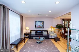 48 Hershel St, Feasterville-Trevose, PA 19053 - Photo 10