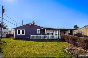 10 Flower Ln, Levittown, PA 19055 - Photo 1