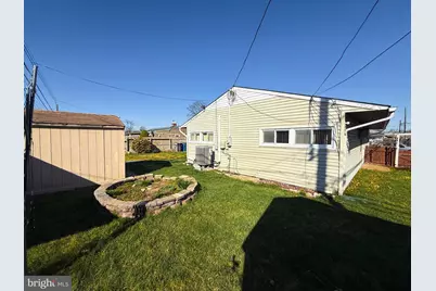 10 Flower Lane, Levittown, PA 19055 - Photo 18