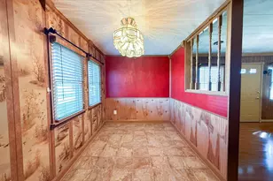 10 Flower Ln, Levittown, PA 19055 - Photo 8