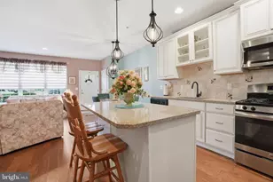 39 Bowman Dr, Feasterville-Trevose, PA 19053 - Photo 8