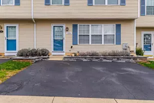 126 Megan Cir, Chalfont, PA 18914 - Photo 2