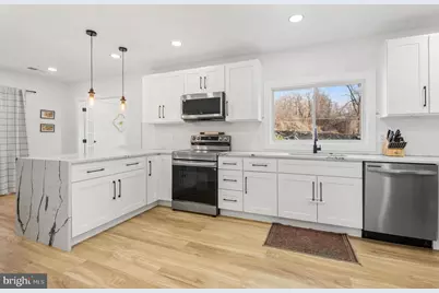 549 Austin Drive, Fairless Hills, PA 19030 - Photo 6