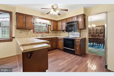 71 Briarwood Drive, Holland, PA 18966 - Photo 10