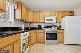 89 Providence Ave, Doylestown, PA 18901 - Photo 4