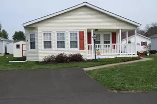 59 Wildflower Ct, New Hope, PA 18938 - Photo 2