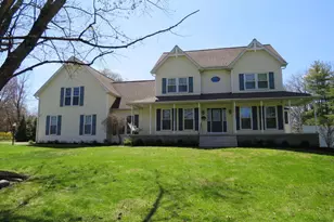 10 Spring Hill Ln, Perkasie, PA 18944 - Photo 1