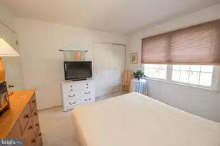 19 Zelkova Dr, Holland, PA 18966 - Photo 40