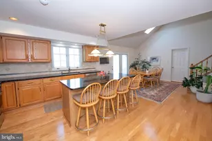 19 Zelkova Dr, Holland, PA 18966 - Photo 14