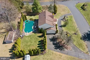 137 Briarwood Dr, Holland, PA 18966 - Photo 48