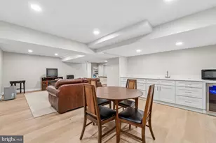 137 Briarwood Dr, Holland, PA 18966 - Photo 36