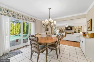 137 Briarwood Dr, Holland, PA 18966 - Photo 18