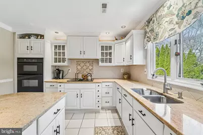 137 Briarwood Drive, Southampton, PA 18966 - Photo 14