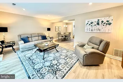 102 Windham Court, Newtown, PA 18940 - Photo 4