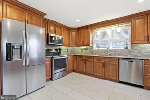 1607 Forrest Ave, Feasterville-Trevose, PA 19053 - Photo 10