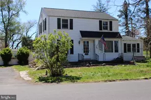 30 Landreth Ln, Bristol, PA 19007 - Photo 4