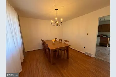 10 Bowling Green Avenue, Morrisville, PA 19067 - Photo 12