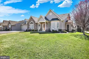 240 Shady Brook Dr, Langhorne, PA 19047 - Photo 2