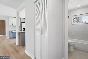 10 MacIntosh Rd, Levittown, PA 19056 - Photo 20