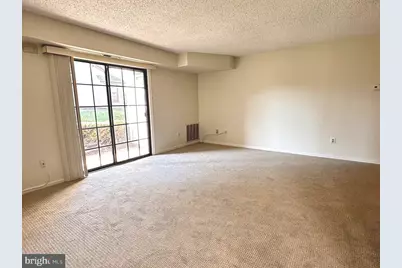 806 Barry Court, Southampton, PA 18966 - Photo 6