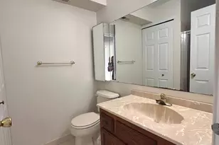 806 Barry Ct, Southampton, PA 18966 - Photo 12