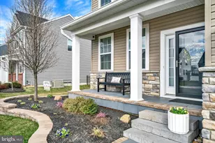 2416 Sunfish Cir, Quakertown, PA 18951 - Photo 2