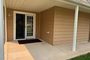 33 Twisting Ln, Levittown, PA 19054 - Photo 2
