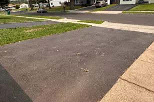 33 Twisting Ln, Levittown, PA 19054 - Photo 6