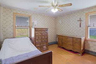 8 Village Dr, Feasterville-Trevose, PA 19053 - Photo 16