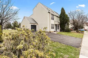 70 Sandybrook Dr, Langhorne, PA 19047 - Photo 2