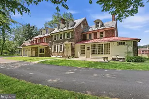 1682 Clydesdale Cir, Yardley, PA 19067 - Photo 2