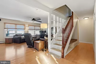 28 Sycamore Road, Levittown, PA 19056 - Photo 2