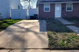 107 Grove St, Morrisville, PA 19067 - Photo 14