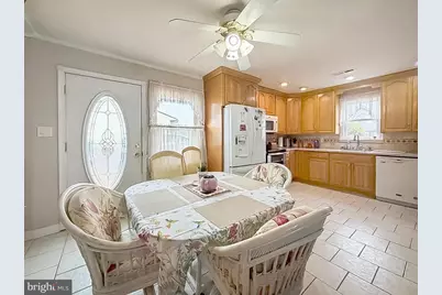 55 Teaberry Lane, Levittown, PA 19054 - Photo 8