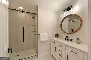 20 Independence Pl, Newtown, PA 18940 - Photo 16