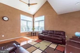 201 Summer Ridge Cir, Chalfont, PA 18914 - Photo 48