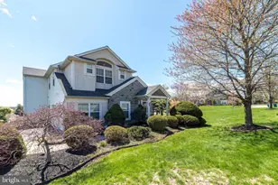 201 Summer Ridge Cir, Chalfont, PA 18914 - Photo 4