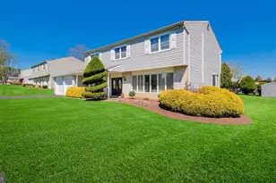73 Springwood Dr, Southampton, PA 18966 - Photo 4