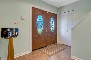 73 Springwood Dr, Southampton, PA 18966 - Photo 8