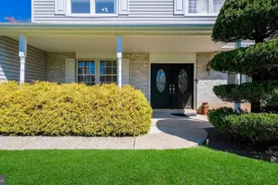 73 Springwood Dr, Southampton, PA 18966 - Photo 6