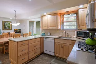 73 Springwood Dr, Southampton, PA 18966 - Photo 16