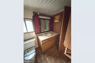 217 Apple Street, Levittown, PA 19057 - Photo 42