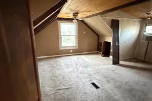 217 Apple St, Levittown, PA 19057 - Photo 38