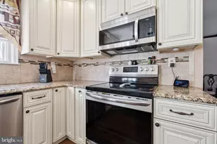 1751 Bristol Oxford Valley Rd, Levittown, PA 19057 - Photo 14