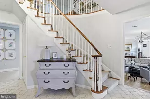 8 Moon Cir, Yardley, PA 19067 - Photo 4